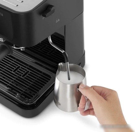 Рожковая помповая кофеварка DeLonghi Stilosa EC235.BK