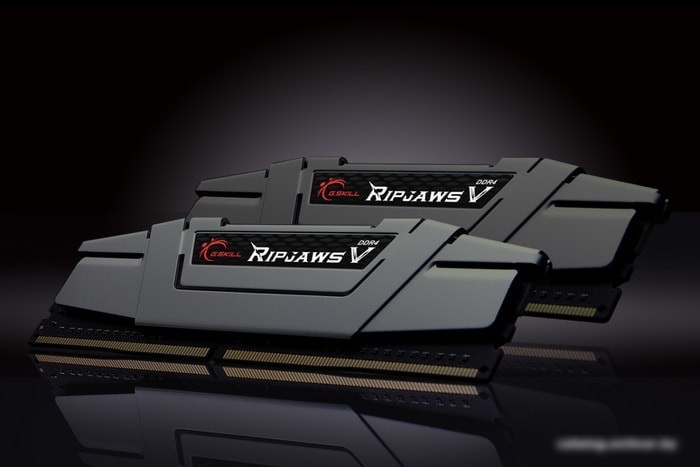 Оперативная память G.Skill Ripjaws V 2x8GB DDR4 PC4-32000 F4-4000C18D-16GVK