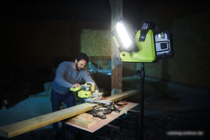 Фонарь Ryobi RLP18-0 (без АКБ)