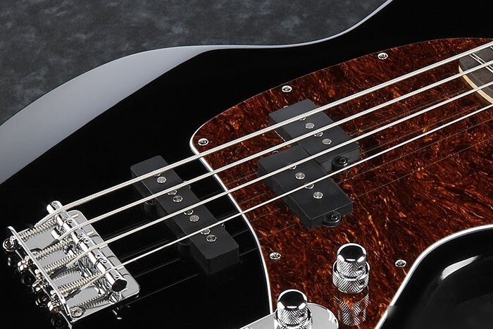 Бас-гитара Ibanez GSR200B-WNF
