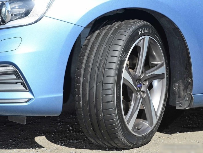 Автомобильные шины Kumho Ecsta PS71 215/60R17 96H