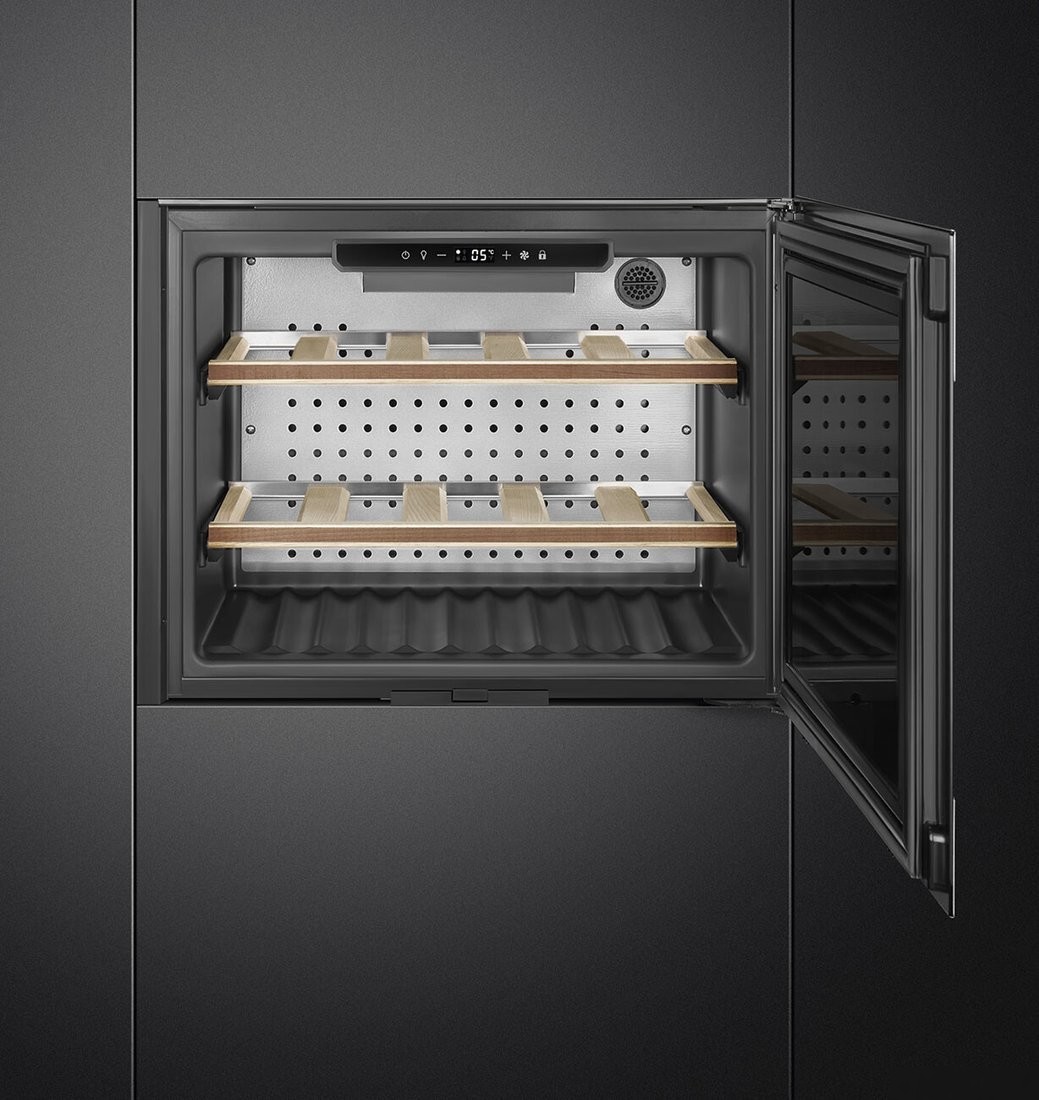 Винный шкаф Smeg CVI320XE