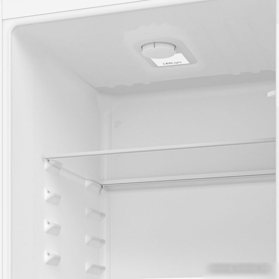 Холодильник Indesit IBH 18