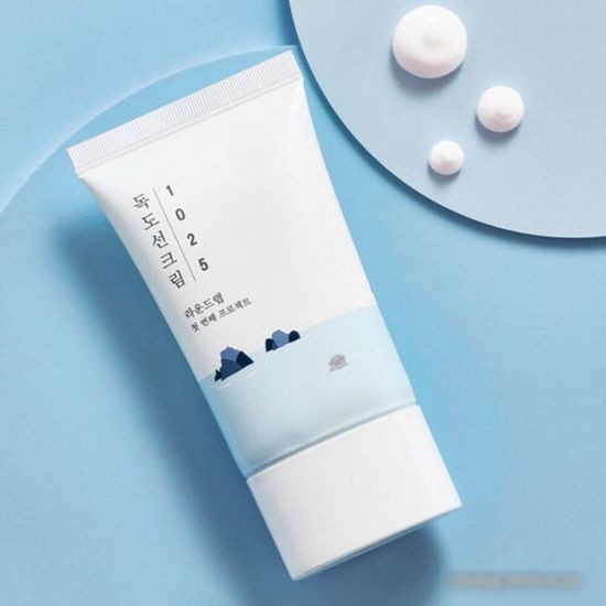 Крем солнцезащитный Round Lab 1025 Dokdo Sunscreen SPF50+ PA++++ с морской водой (50 мл)