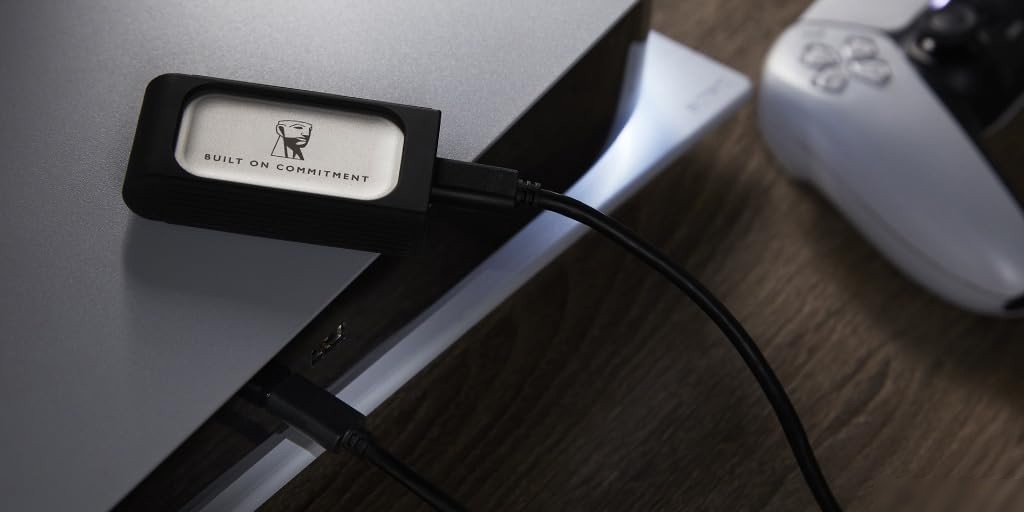 Внешний накопитель Kingston XS2000 1TB SXS2000/1000GA