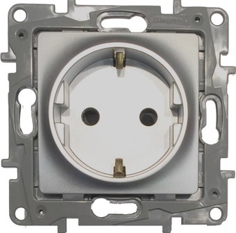 Розетка Legrand Etika 672421 (алюминий)