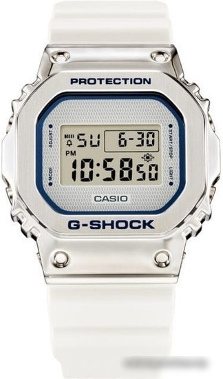 Наручные часы Casio G-Shock GM-5600LC-7E