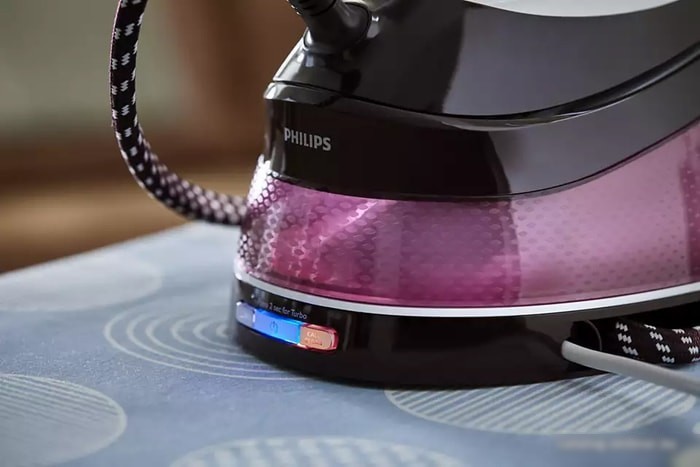 Утюг Philips PerfectCare Compact GC7842/40