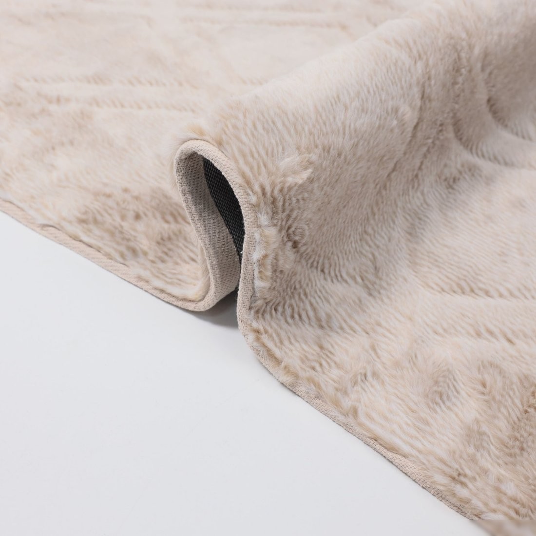 Ковер для жилой комнаты AksHome Geometry Faux Fur (120x170)