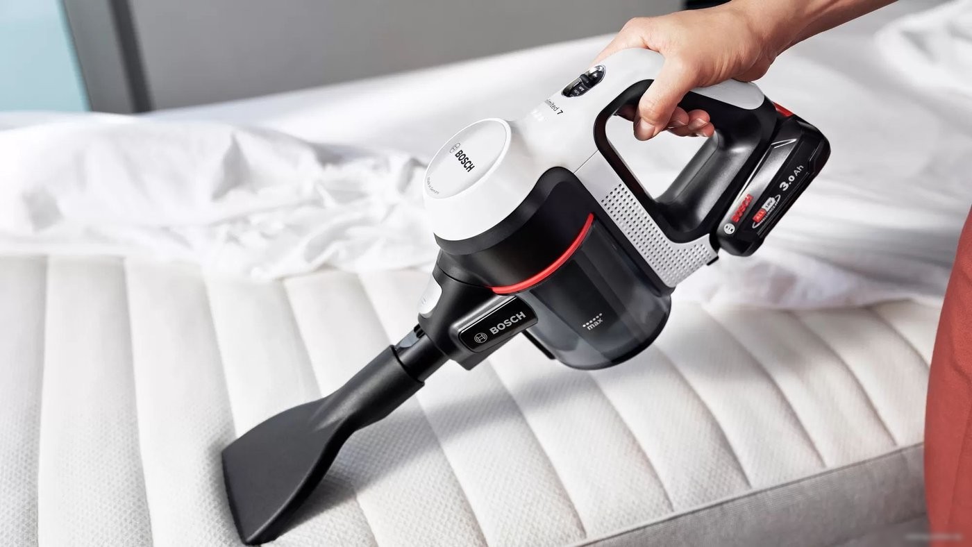 Пылесос Bosch Unlimited 7 BBS711W