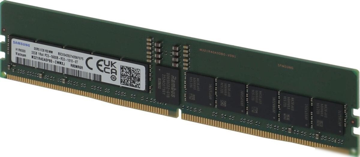 Оперативная память Samsung 32ГБ DDR5 5600 МГц M321R4GA0PB0-CWM