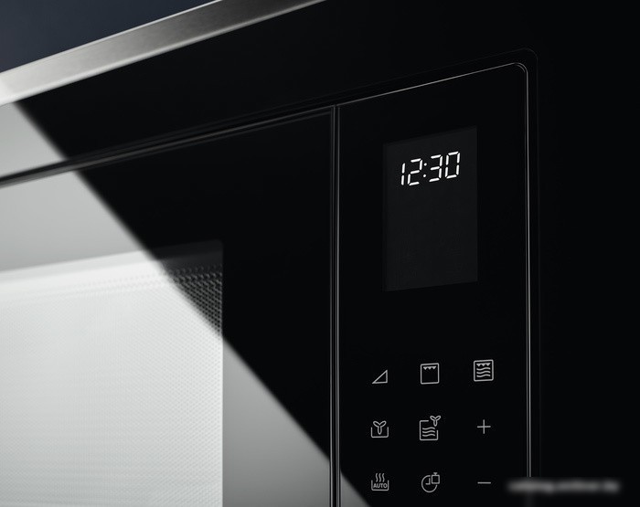 Микроволновая печь Electrolux LMS4253TMK