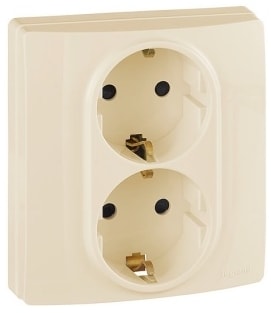 Розетка Legrand Etika 672333