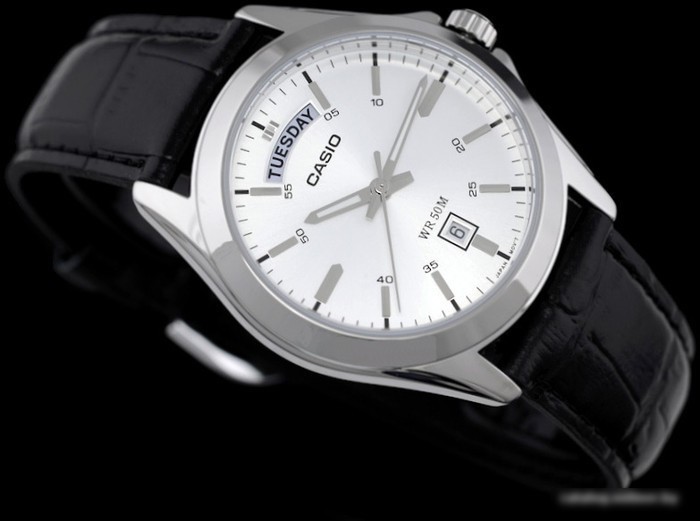 Наручные часы Casio MTP-1370L-7A