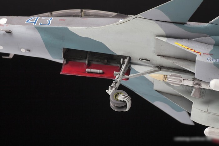 Сборная модель Звезда Российский истребитель Су-30СМ