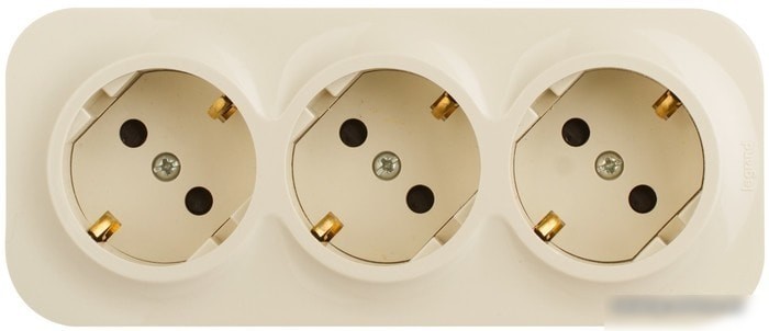 Розетка Legrand Quteo 782268