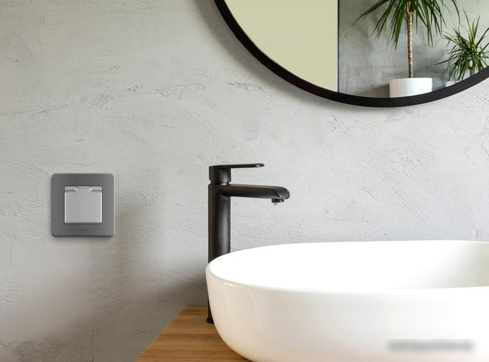 Розетка Legrand Inspiria 673742