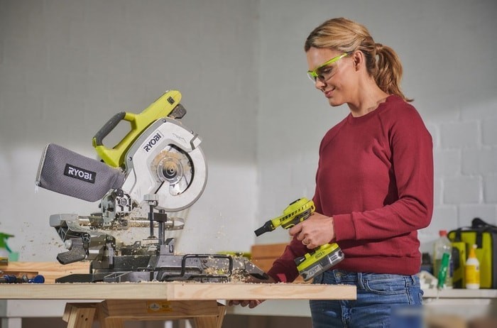 Автомобильный компрессор Ryobi R18Vi-0 (без аккумулятора)