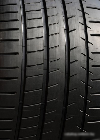 Автомобильные шины Michelin Pilot Super Sport 275/35R20 102Y