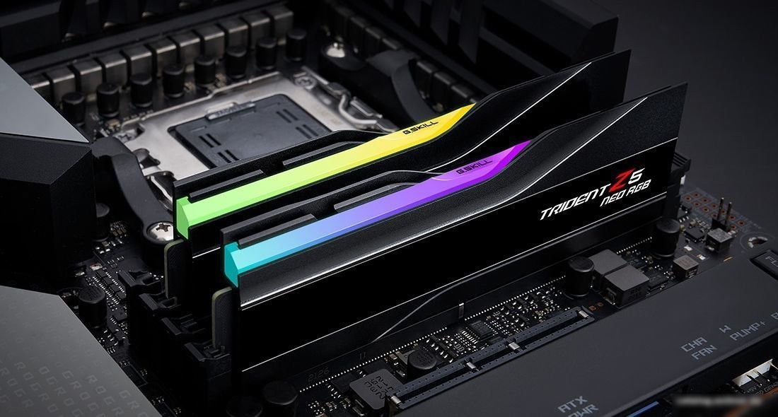 Оперативная память G.Skill Trident Z5 Neo RGB 2x64ГБ DDR5 6000 МГц F5-6000J3244G64GX2-TZ5NR