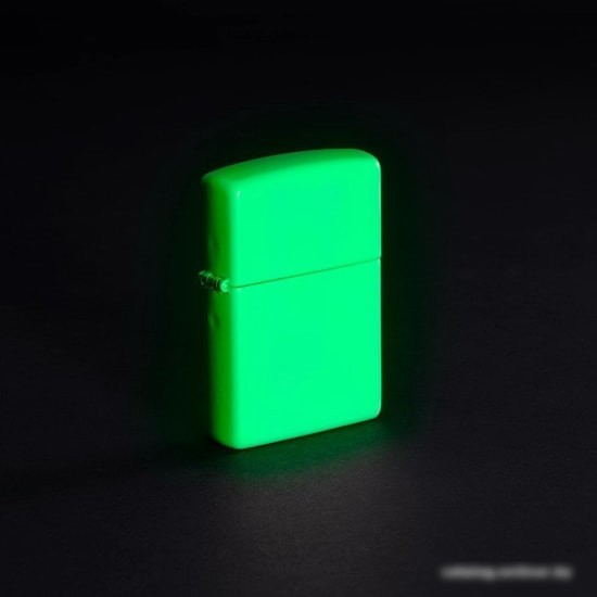 Зажигалка Zippo Classic Glow In The Dark 49193