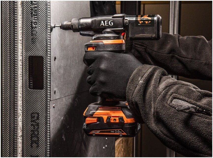 Заклепочник AEG Powertools BNZ18-0 4935472246 (без АКБ)