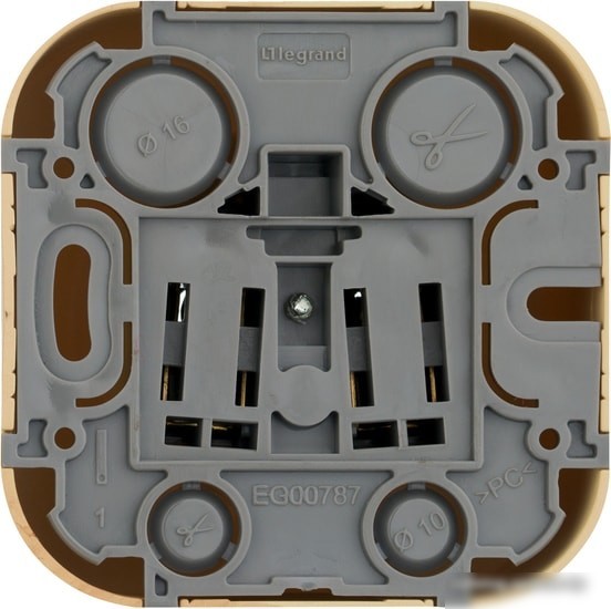 Розетка Legrand Quteo 782270 (дерево)
