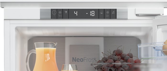 Холодильник BEKO BCNA306E3SN