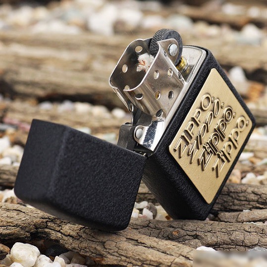 Зажигалка Zippo Classic 362 Black Crackle