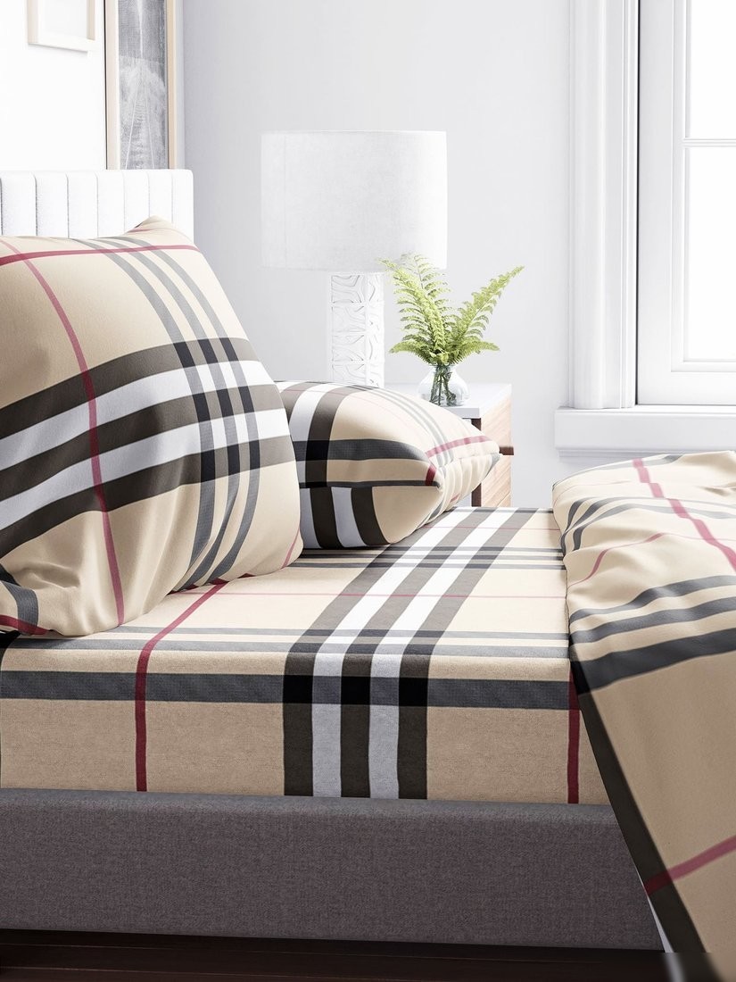 Постельное белье Samsara Burberry 1.5сп (простыня на резинке)