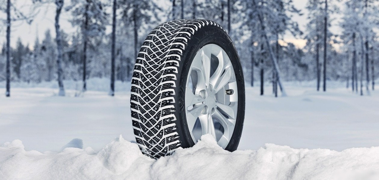 Зимние шины Goodyear UltraGrip Arctic 2 SUV 235/65R18 110T (шипы)