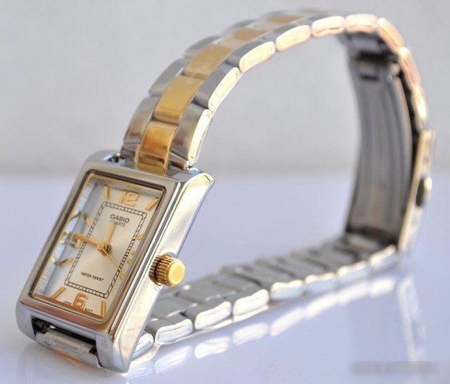 Наручные часы Casio LTP-1234PSG-7A