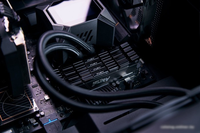 Оперативная память Kingston FURY Renegade 2x8ГБ DDR4 4000МГц KF440C19RB2K2/16