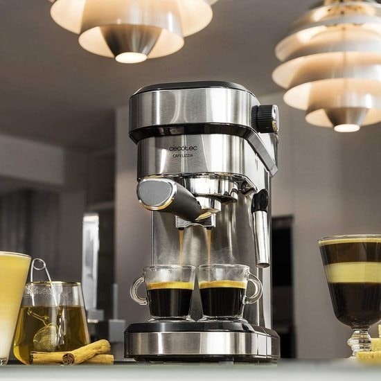 Рожковая помповая кофеварка Cecotec Cafelizzia 790 STEEL