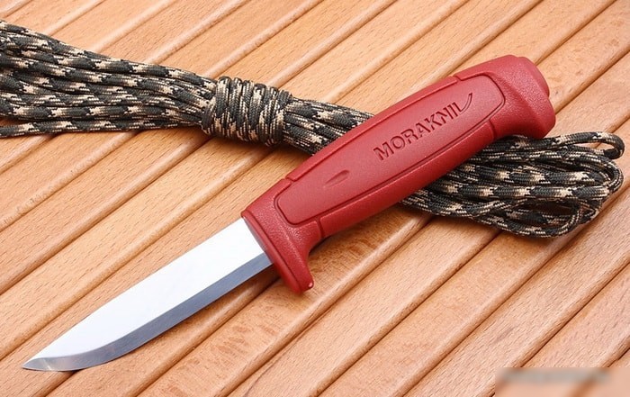 Туристический нож Morakniv Basic (бордовый)