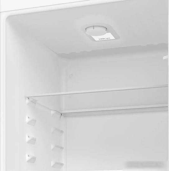 Холодильник Indesit IBH 20