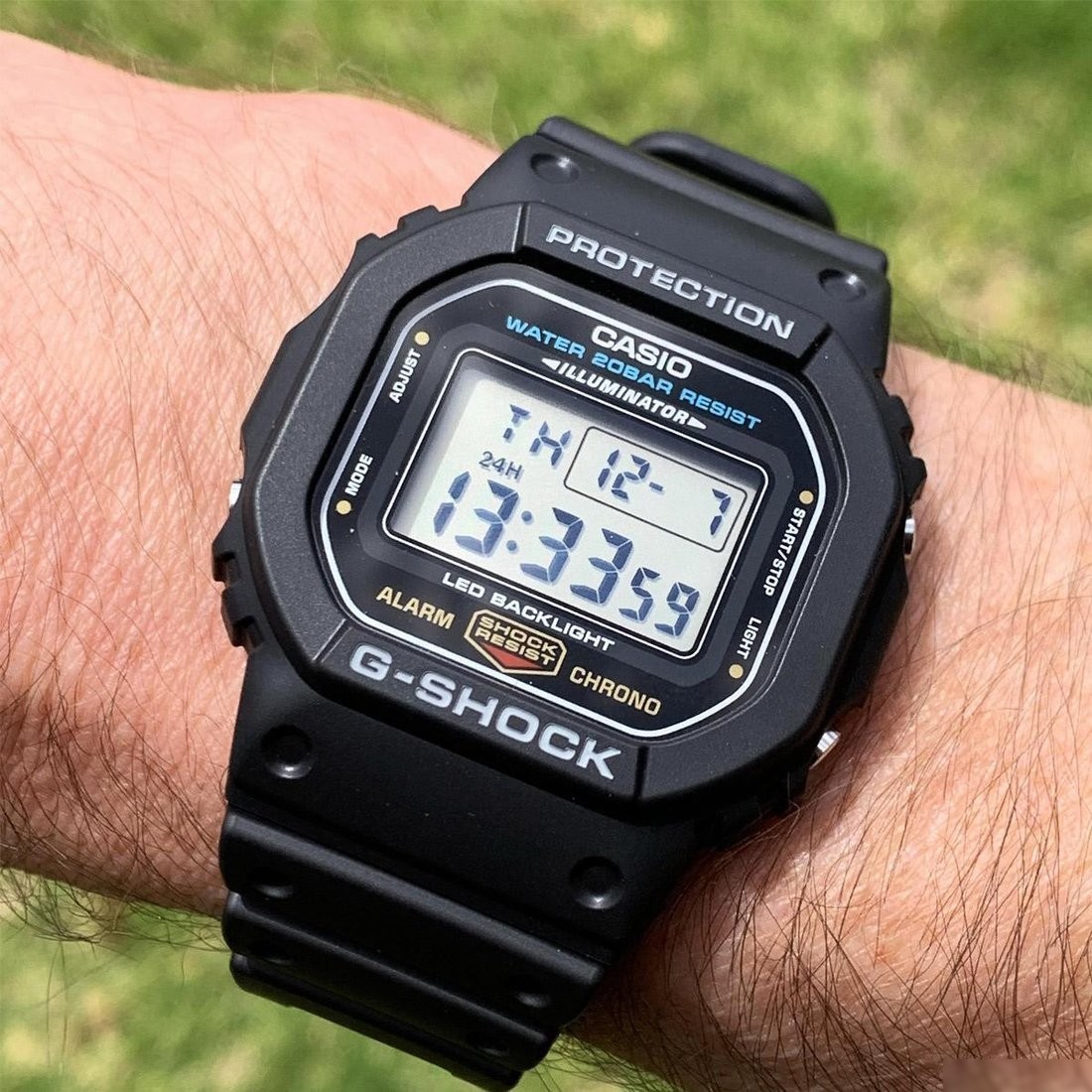 Наручные часы Casio G-Shock DW-5600UE-1E