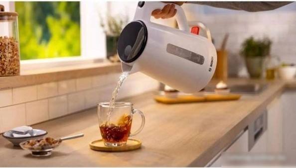 Электрический чайник Bosch TWK1M121