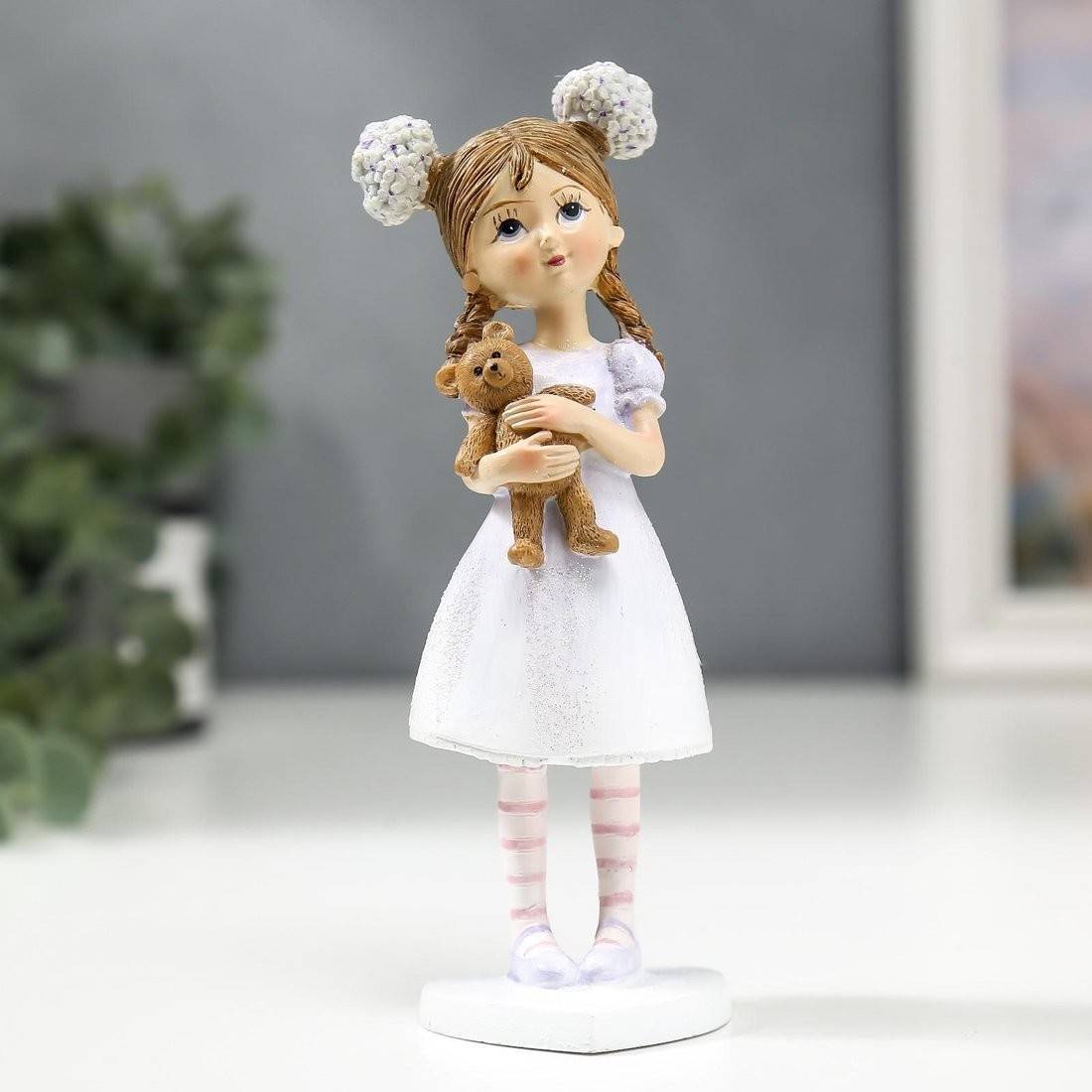 Статуэтка Sima-Land Малышка с цветами в волосах, с мишкой 5185229