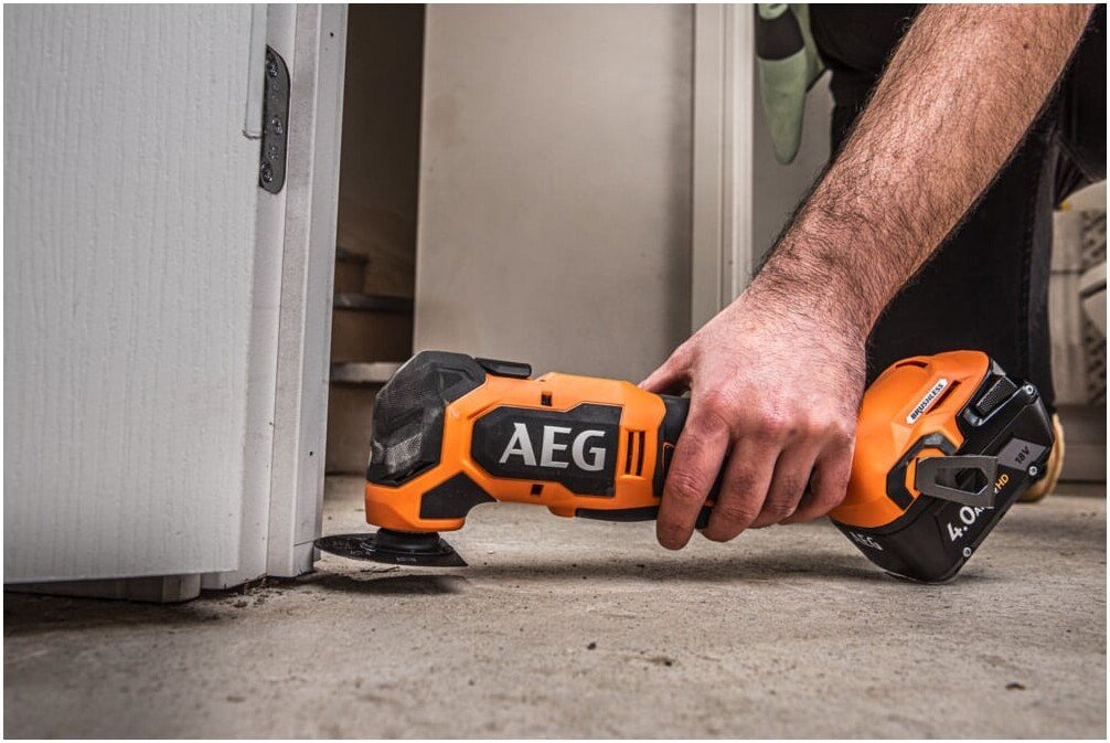 Реноватор AEG Powertools BMT 18BL-0 4935498157 (без АКБ)