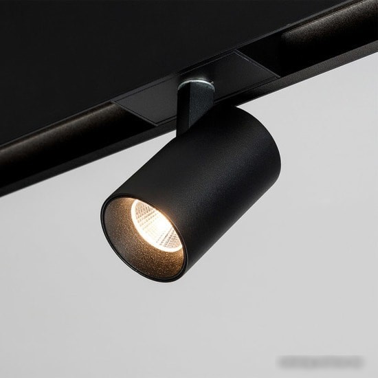 Трековый светильник Arlight MAG-SPOT-45-R85-5W Day4000 030657
