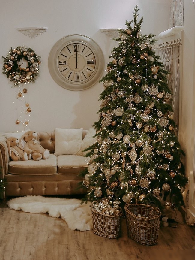 Ель Max Christmas Кремлевская ЕКРС 18 (1.8м, подставка металл)