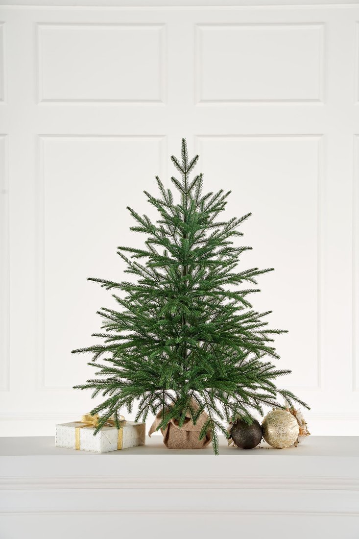 Ель Max Christmas Настольная Семирамида (0.7м, подставка пенек и мешковина)