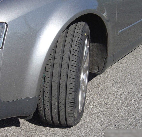 Автомобильные шины Pirelli Cinturato P7 245/40R18 97Y (run-flat)