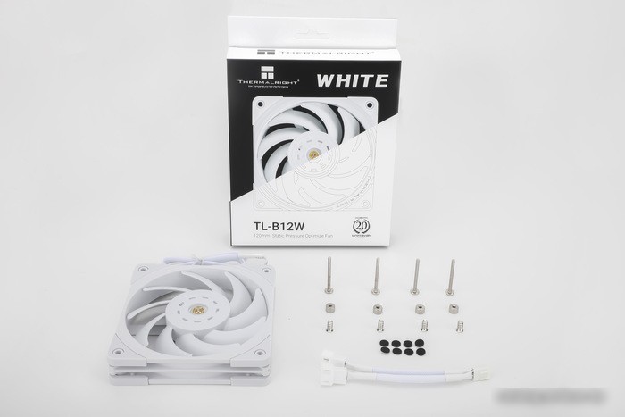 Вентилятор для корпуса Thermalright TL-B12W