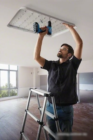 Дрель-шуруповерт Bosch GSR 185-LI Professional 06019K3001 (с 1-им АКБ, кейс)