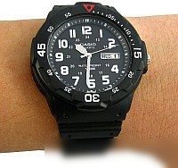 Наручные часы Casio MRW-200H-1BVEF