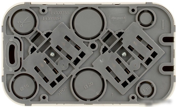 Розетка Legrand Quteo 782263