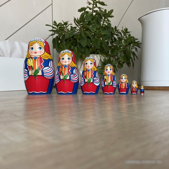 Развивающая игра Брестская Матрешка С тюльпанами в народном голландском костюме (набор 7 шт)