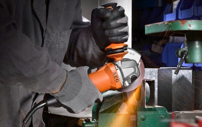 Угловая шлифмашина AEG WS12-125 S